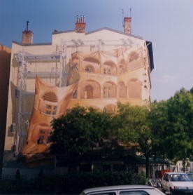  Gebäudebemalung in Lyon