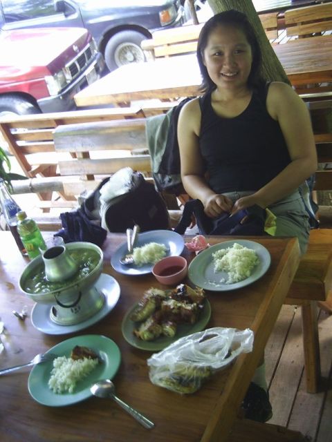 Essen am Wasserfall als Belohnung für Beide für ca. 6 Euro 