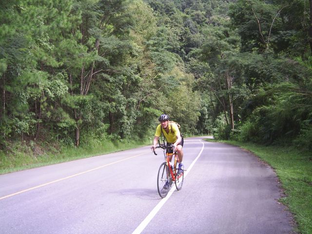 Steigung noch fahrbar, und Platz für Begleitfahrzeuge bzw. für Rast