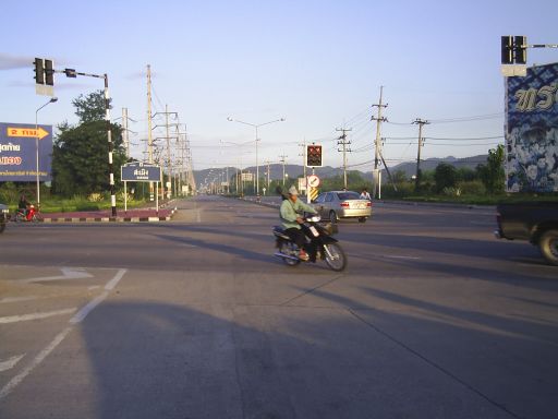 121 quer 108 südlich Chiang Mai an intersection Samoeng