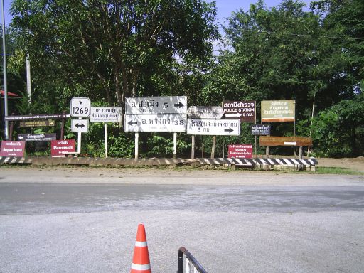 Kreuzung Hang Dong, Mae Rim - Samoeng