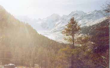 Gletscher am Rande des Weges